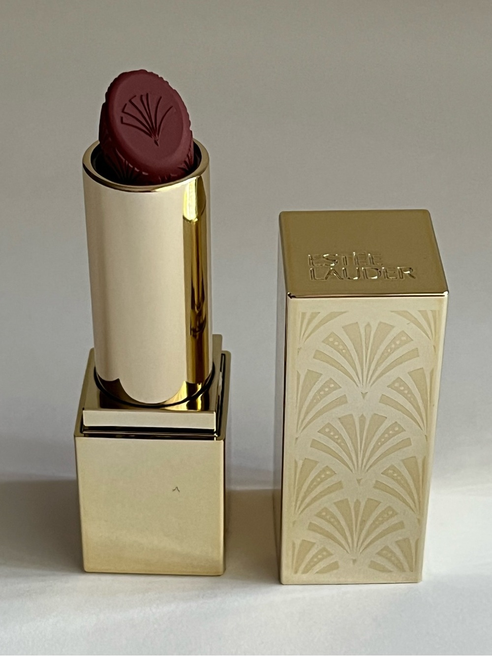 Estée Lauder Limited Edition Lipstick C14 Strictly Confidential New No Box